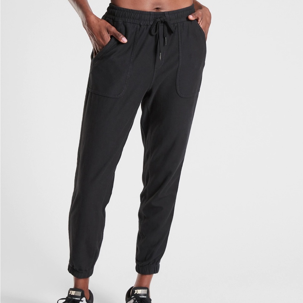 Athleta Farallon Jogger - black
